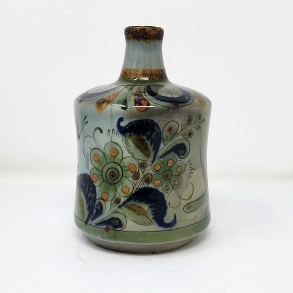 Tonala Mexican Pottery - Picture 2 of 8